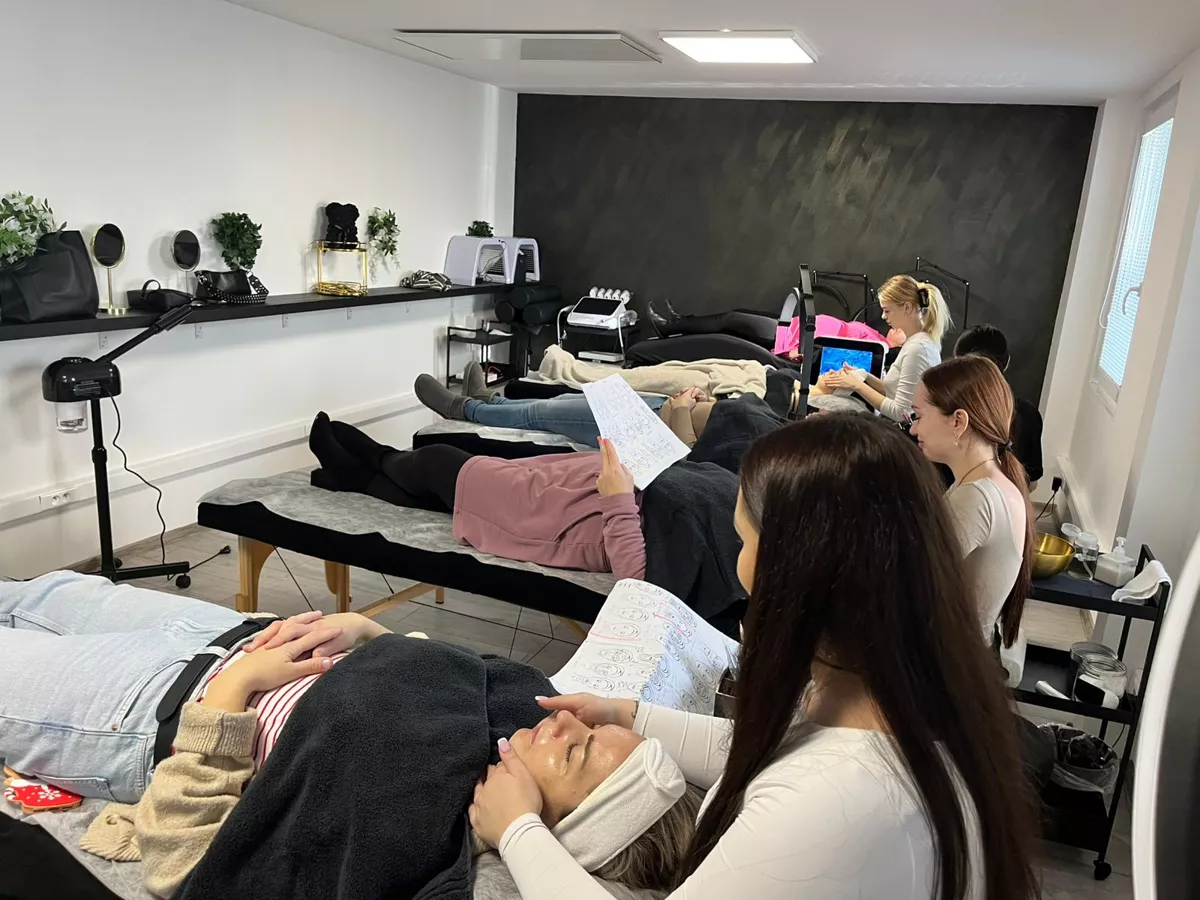 Akreditovaný kurz kozmetiky Nitra – Luxury Academy