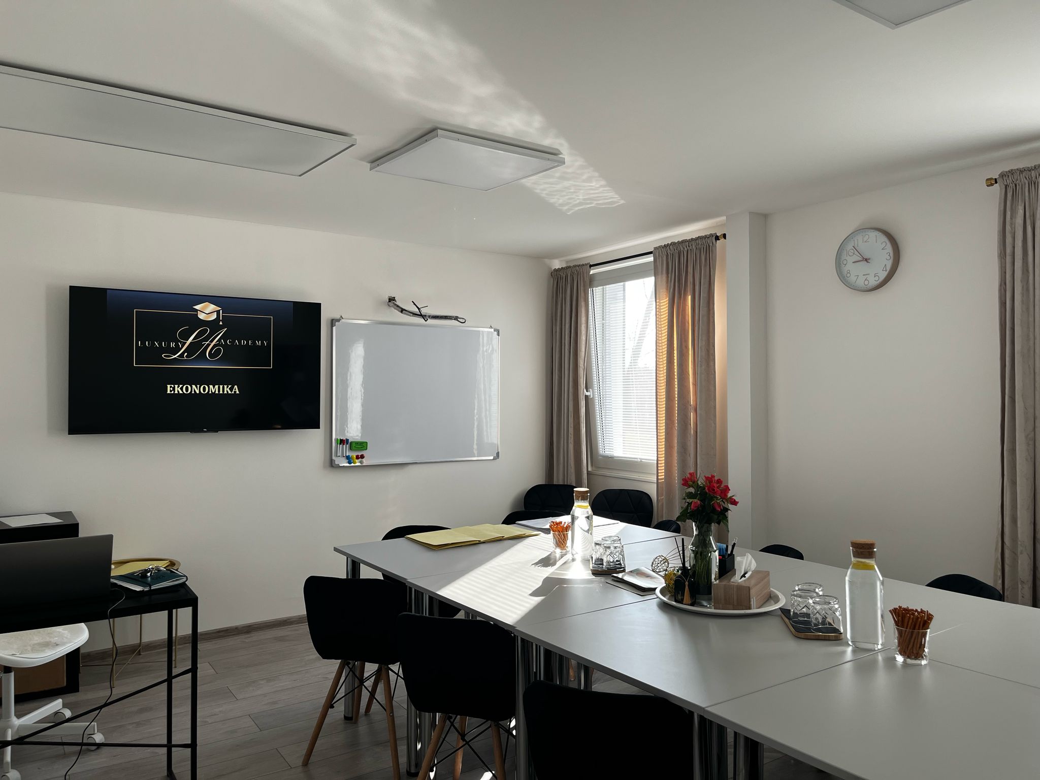 Certifikované kurzy kozmetiky Luxury Academy Nitra